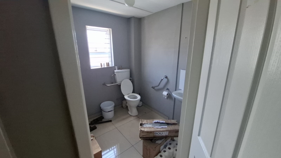 To Let commercial Property for Rent in Brackenfell Central Western Cape